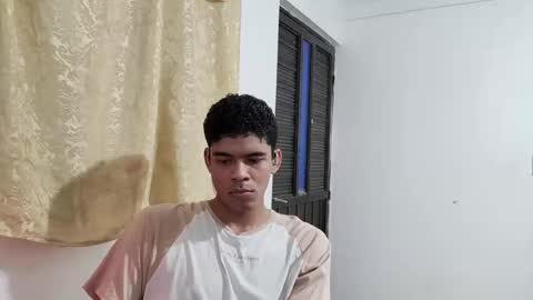 Snapshot of jonhsebastiann chatting on September 27, 5:56 am John online show from September 27, 5:56 am