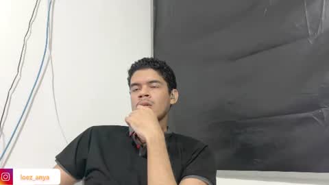 Snapshot of jonhsebastiann chatting on July 29, 7:39 am John online show from July 29, 7:39 am