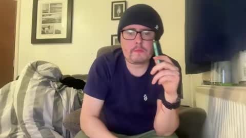 jonnybeeswax7376964133 online show from December 4, 8:39 pm