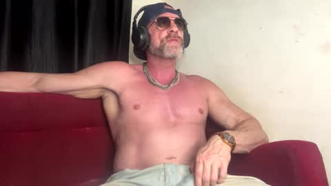 Jonny Cockfill online show from October 4, 8:40 pm