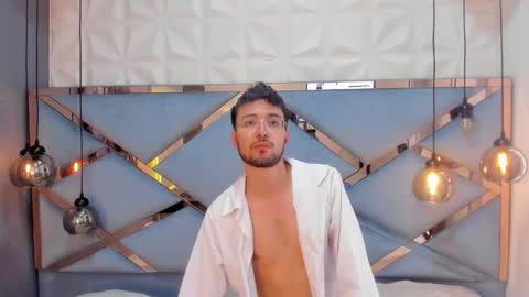 JonnyGreey online show from November 22, 7:24 pm