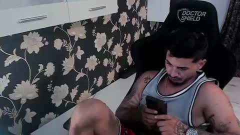 Snapshot of jonnyporn1 chatting on July 9, 12:04 am jonnyporn1 online show from July 9, 12:04 am