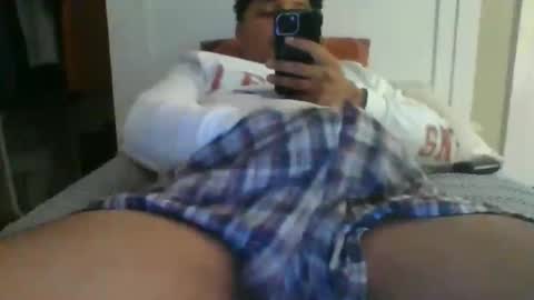 Snapshot of jono100275976 chatting on November 11, 8:14 am Joko online show from November 11, 8:14 am