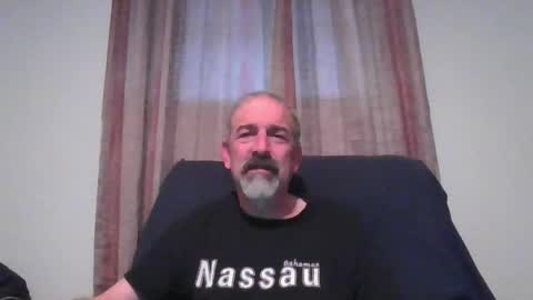 Snapshot of jony_five chatting on December 18, 2:06 pm Jon online show from December 18, 2:06 pm