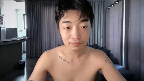 joon_kyu online show from March 10, 2:27 am