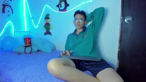 Snapshot of jordan__05 chatting on December 1, 8:09 pm Jordan online show from December 1, 8:09 pm