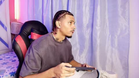 jordan online show from April 4, 12:35 pm