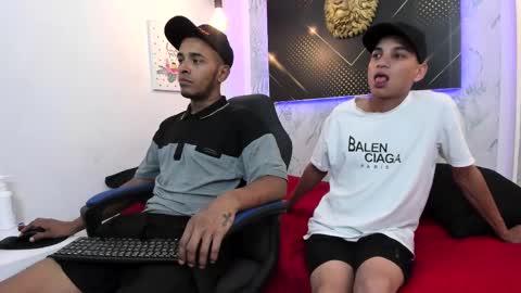 jordanandandrew online show from February 17, 7:53 pm