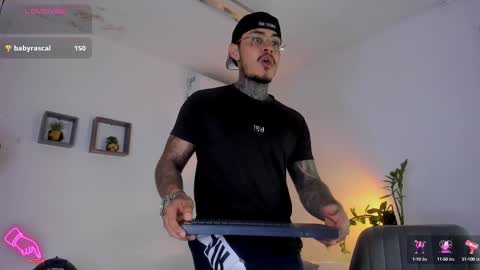 Jordan Smith online show from February 21, 8:49 pm