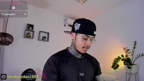 Jordan Smith online show from February 25, 9:02 pm