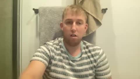 Snapshot of jorddiickzilla chatting on February 20, 3:56 am jorddiickzilla online show from February 20, 3:56 am