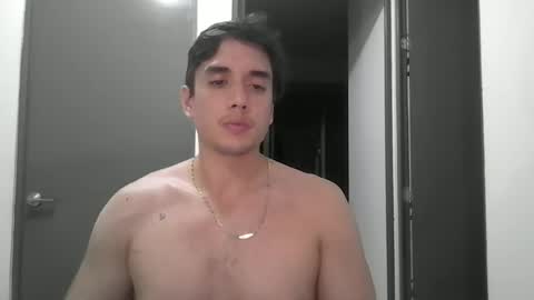 Snapshot of jorge124345 chatting on June 20, 4:59 am Babyface online show from June 20, 4:59 am