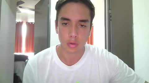 Snapshot of jorge124345 chatting on June 21, 9:28 pm Babyface online show from June 21, 9:28 pm