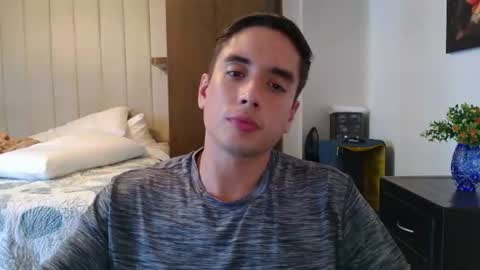 Snapshot of jorge124345 chatting on July 26, 8:27 pm Babyface online show from July 26, 8:27 pm