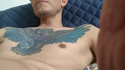 Snapshot of jorgeluis_3088 chatting on July 18, 7:17 pm jorgeluis_3088 online show from July 18, 7:17 pm