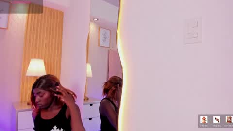 Snapshot of jorinde_sexy chatting on May 22, 5:03 am jorinde sexy online show from May 22, 5:03 am