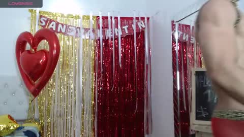 Snapshot of jose_rumbero91 chatting on February 14, 10:38 am jose_rumbero91 online show from February 14, 10:38 am
