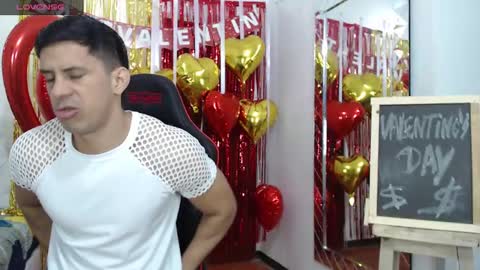 Snapshot of jose_rumbero91 chatting on February 15, 12:01 pm jose_rumbero91 online show from February 15, 12:01 pm