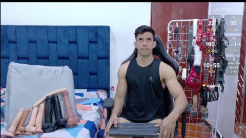 jose_rumbero91 online show from April 6, 10:00 pm