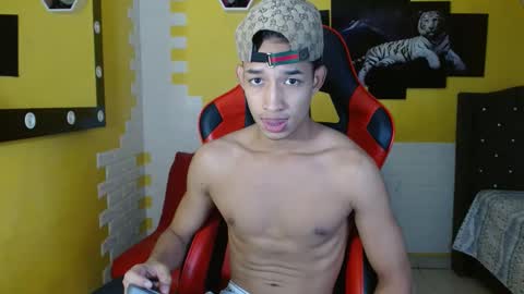 jose_sexycumm online show from October 10, 7:13 pm