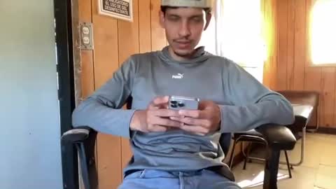 Snapshot of joseguillermofierroarmenta chatting on June 7, 12:04 am joseguillermofierroarmenta online show from June 7, 12:04 am
