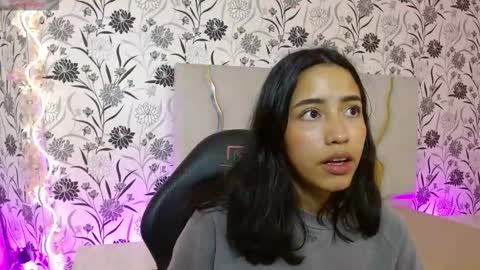 Joselyn  online show from March 26, 12:55 pm