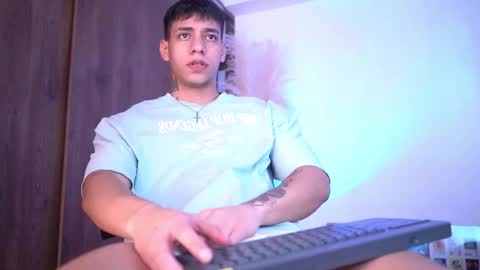 Josep online show from December 21, 7:32 pm