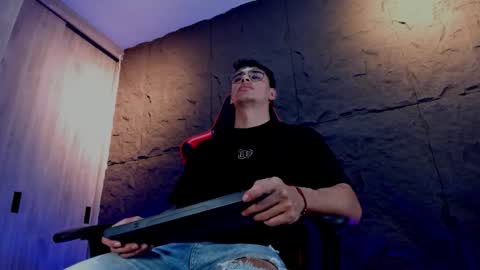 JOSEPH  online show from November 21, 11:09 am