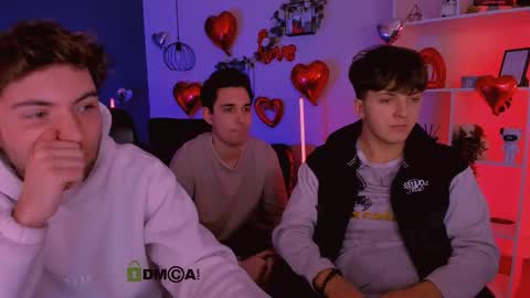 joseph_bear_ online show from February 27, 9:31 am