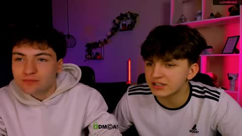 joseph_bear_ online show from March 18, 9:45 am