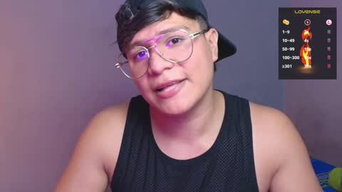 Snapshot of joseph_brown_ chatting on December 15, 2:49 am JOSEPH BROWN online show from December 15, 2:49 am