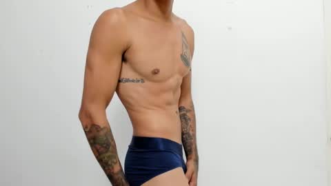 Snapshot of joseph_fit chatting on December 4, 10:02 am joseph online show from December 4, 10:02 am