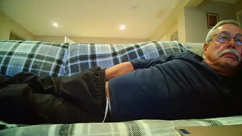 Snapshot of josephgr2021 chatting on December 5, 2:09 am josephgr2021 online show from December 5, 2:09 am