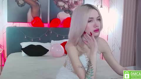 Snapshot of josephine_rowe chatting on February 26, 4:22 am josephine_rowe online show from February 26, 4:22 am