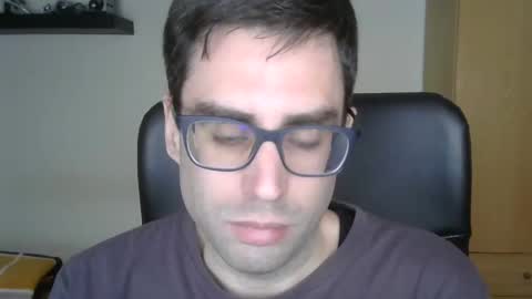 Snapshot of josevd chatting on February 27, 3:05 pm Jose online show from February 27, 3:05 pm