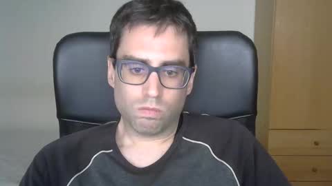 Snapshot of josevd chatting on April 14, 2:01 pm Jose online show from April 14, 2:01 pm