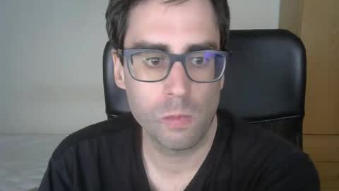 Snapshot of josevd chatting on June 1, 11:01 am Jose online show from June 1, 11:01 am