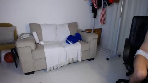 josezaens_ online show from November 9, 9:07 am