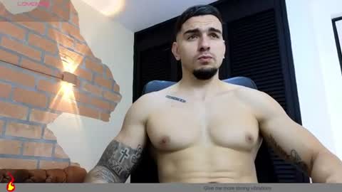 josh_miller01 online show from July 19, 1:26 pm
