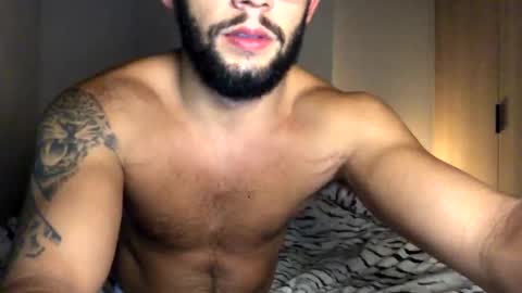 Snapshot of josh_xo chatting on September 28, 7:19 pm josh_xo online show from September 28, 7:19 pm