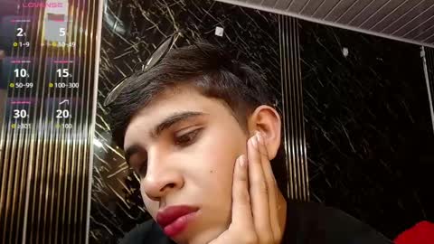 Snapshot of joshua_saenz_ chatting on May 24, 3:33 am joshua_saenz_ online show from May 24, 3:33 am