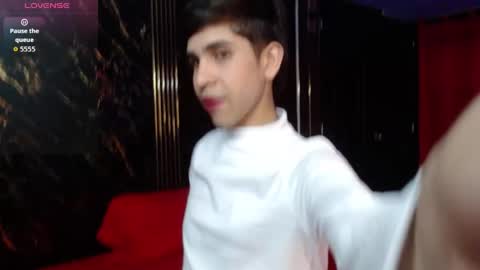 Snapshot of joshua_saenz_ chatting on May 27, 2:19 am joshua_saenz_ online show from May 27, 2:19 am