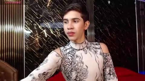 Snapshot of joshua_saenz_ chatting on June 3, 8:03 pm joshua_saenz_ online show from June 3, 8:03 pm