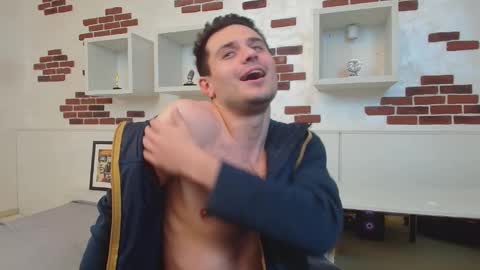 Snapshot of joshuagael chatting on December 3, 2:05 pm JoshuaGael online show from December 3, 2:05 pm