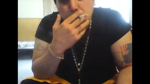 Snapshot of joshualorenzo chatting on March 1, 5:27 pm joshualorenzo online show from March 1, 5:27 pm