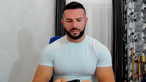 joshuamuscle69 online show from November 17, 7:36 am