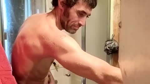 Snapshot of joshuwbreitenbach9 chatting on November 4, 4:06 pm Littlenuts2024 online show from November 4, 4:06 pm