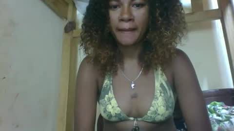 Snapshot of josiane93 chatting on October 26, 3:34 am josiane online show from October 26, 3:34 am