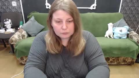 Snapshot of josiesun771 chatting on May 31, 12:01 pm josiesun771 online show from May 31, 12:01 pm