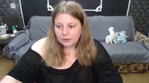 Snapshot of josiesun771 chatting on June 26, 7:13 am josiesun771 online show from June 26, 7:13 am